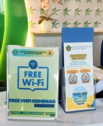 Layanan free WiFi Kemenag di ruang PTSP