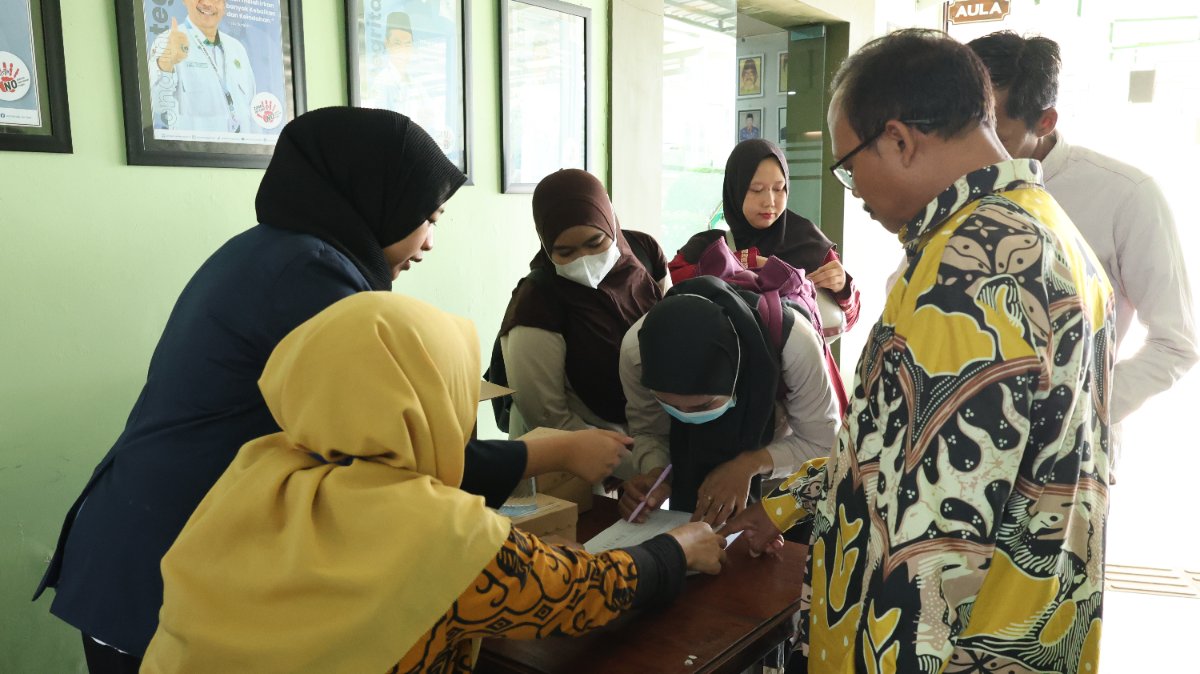 Dorong Percepatan Pencairan TPG Guru PAI Non-ASN, Kemenag Jember Fasilitasi Penyerahan Rekening BPD Jatim Syariah