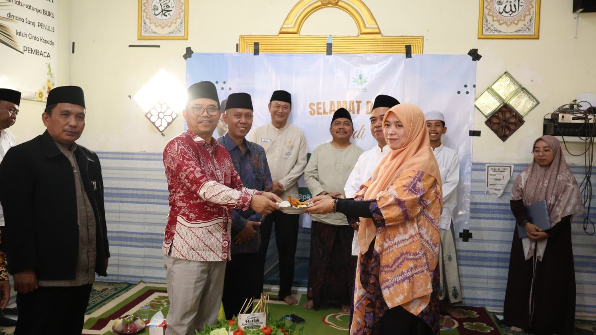 Harlah ke-6 Kampung Tilawah Jember, Kakanwil Kemenag Jatim Dorong Al-Qur’an Hidup dalam Kehidupan Masyarakat